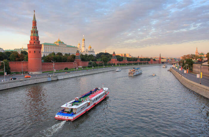 Try the cruise over Moskva