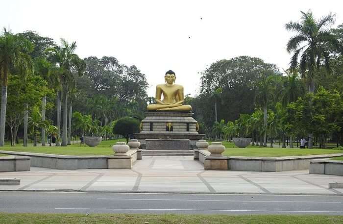 Viharamahadevi Park View