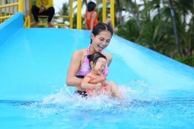 japan water parks cover
