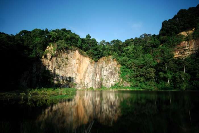 singapore mountains