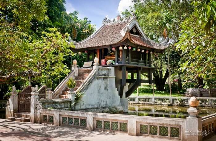 About One Pillar Pagoda