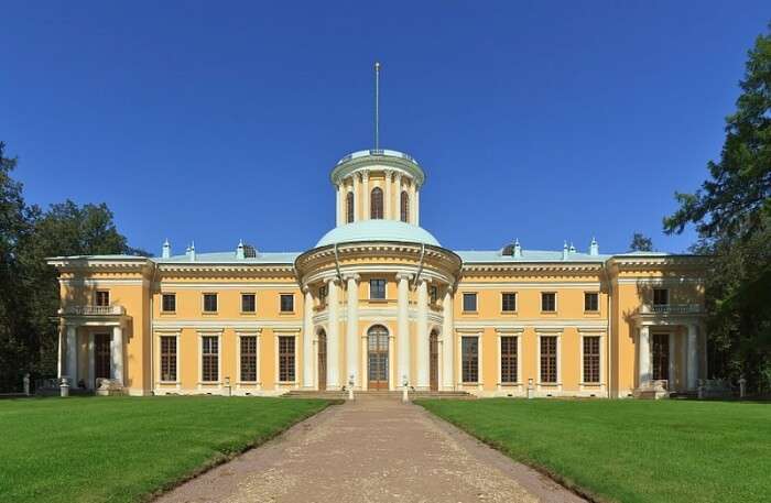 Arkhangelskoye Estate view