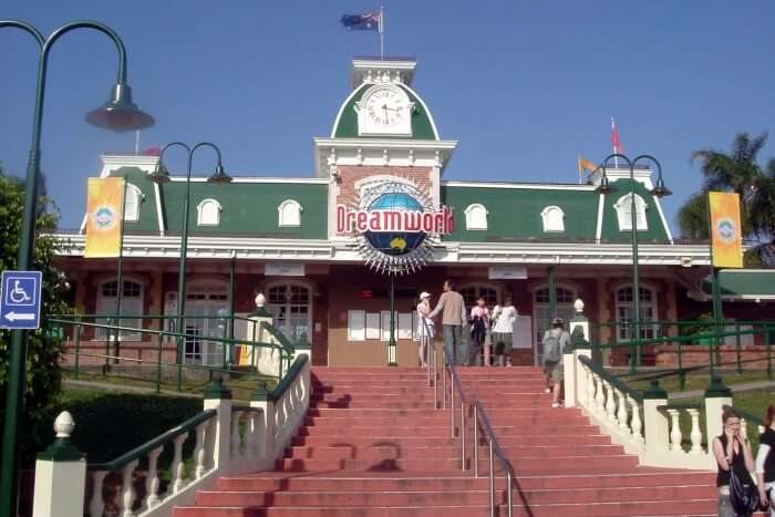 Dreamworld Theme Park and Zoo