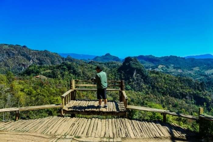 hill tribe trek thailand