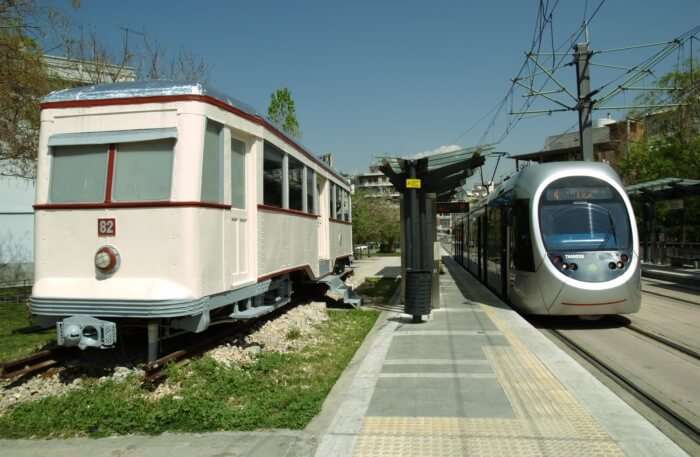 Jump to Glyfada by the tram