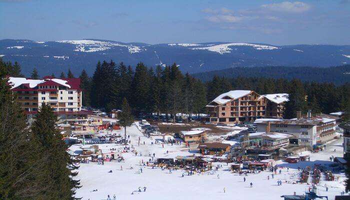 Skiing in Pomporovo