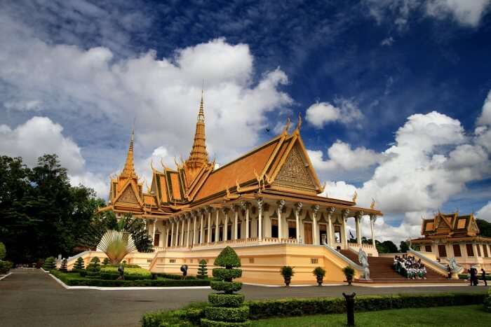 The Royal Palace And Silver Pagoda