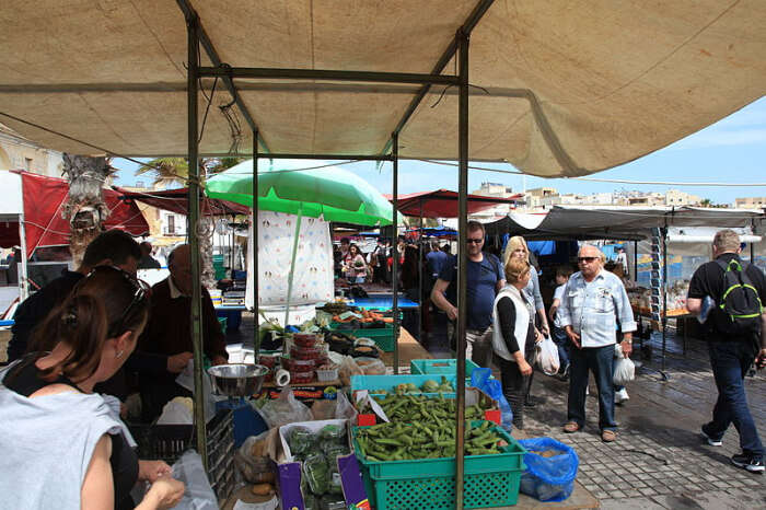 valletta supermarket