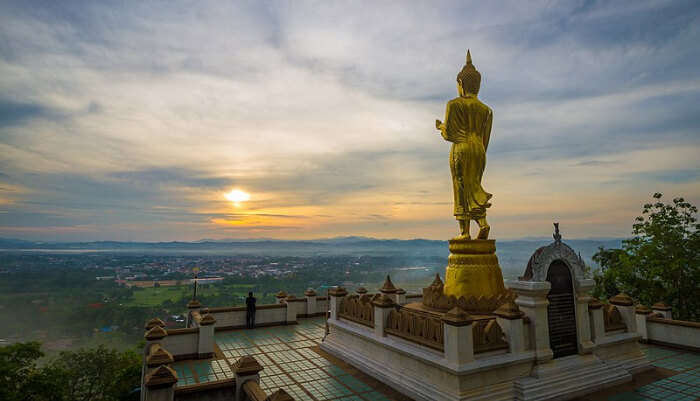 Wat Pa Khao Noi