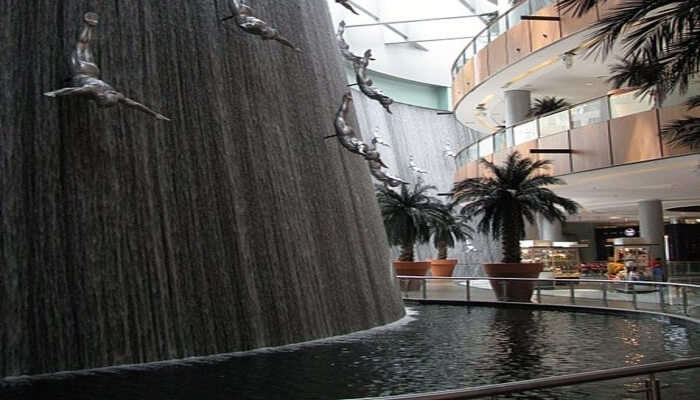 Dubai Waterfall