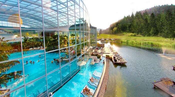 indoor outdoor water park