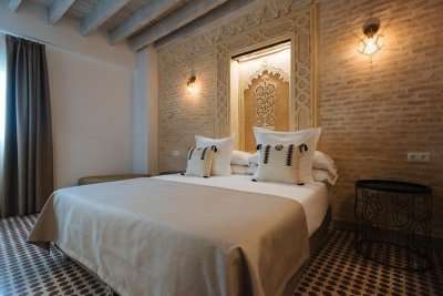 soothing lights in a room in Seville