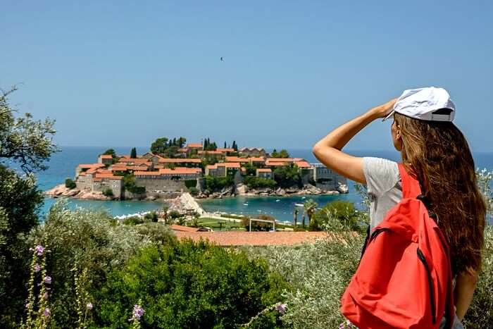woman looking at the city view