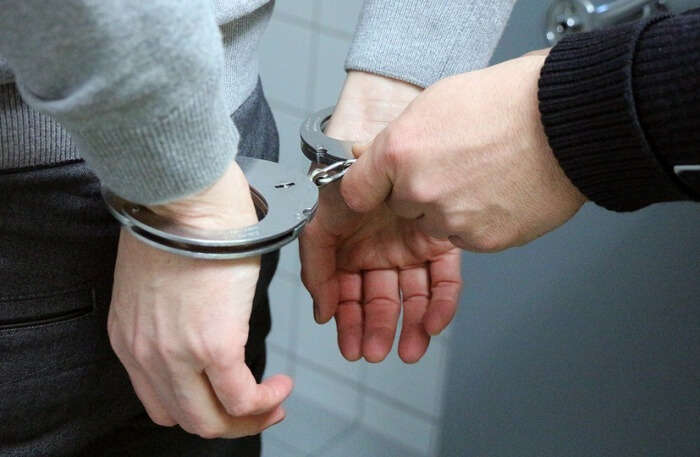handcuff