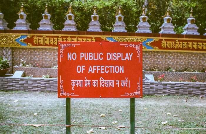 not indulge in PDA