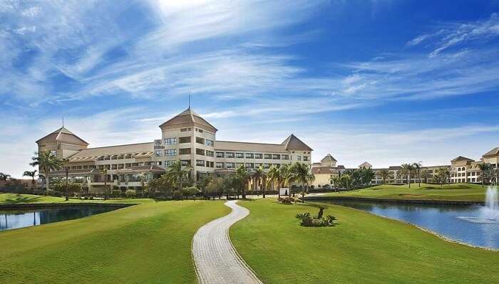 Hilton Pyramids Golf