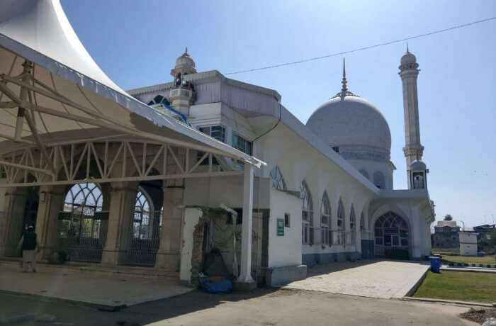 At Dargah Hazratbal