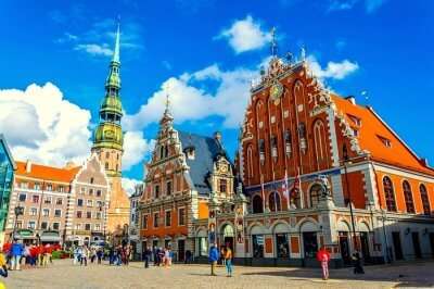 Latvia Travel Guide (Cover)