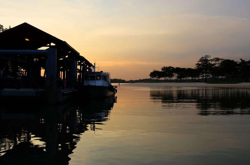 Pasir Ris: Visit Pulau Ubin