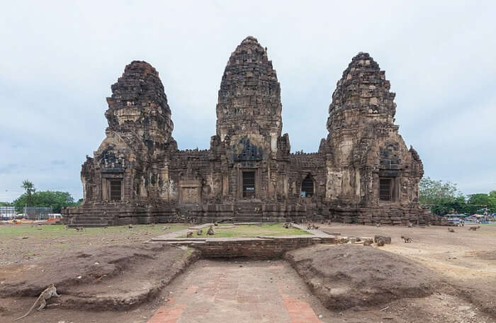 Phra Prang Sam Yod