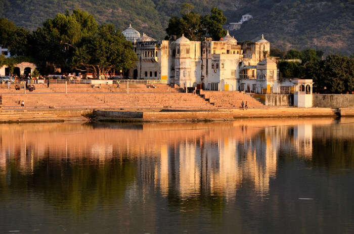 The holy lake and the village of Pushkar, pushkar, Rajasthan, india, Stock Photo, Picture And Rights Managed Image. Pic. X7F-1827176 | agefotostock