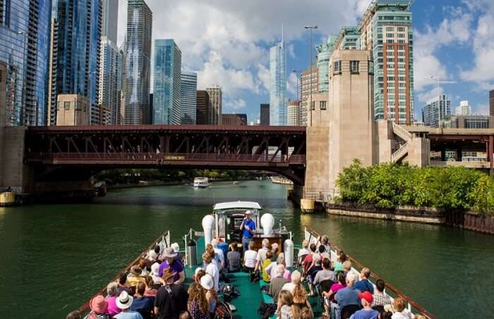 Sail away on a Chicago Boat Tour