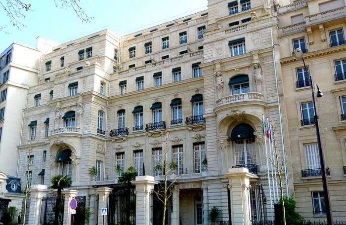 Shangri-La Hotel