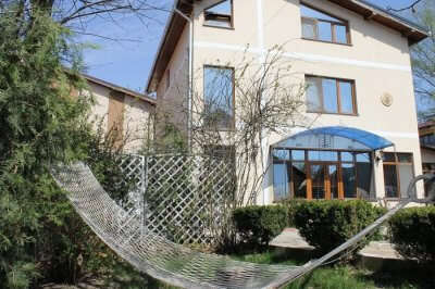 bautiful villa with hammock