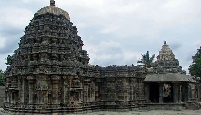 Amruteshwar Temple