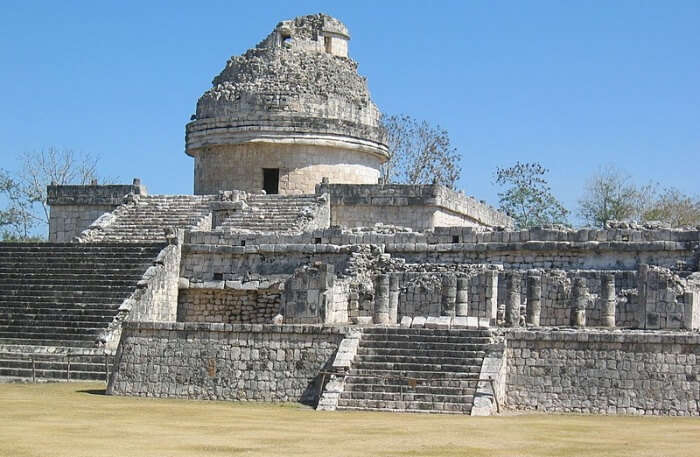 chichen itza ruins view