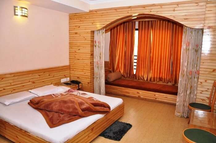 Shimla Holiday inn rooms