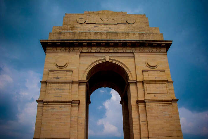 Visit the war memorial at India Gate, one of the famous historical places in India