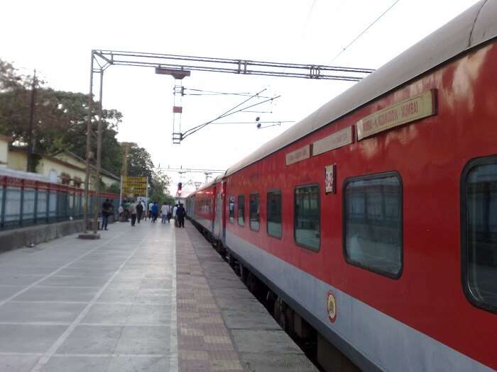 Palghar train near Mumbai