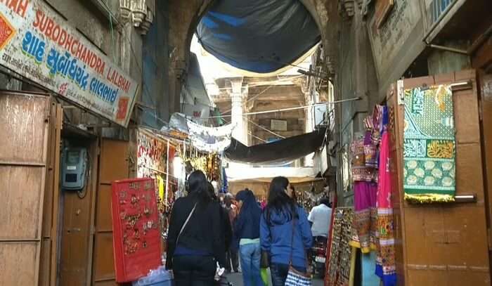 Rani No Hajiro Ahmedabad Cloth Market