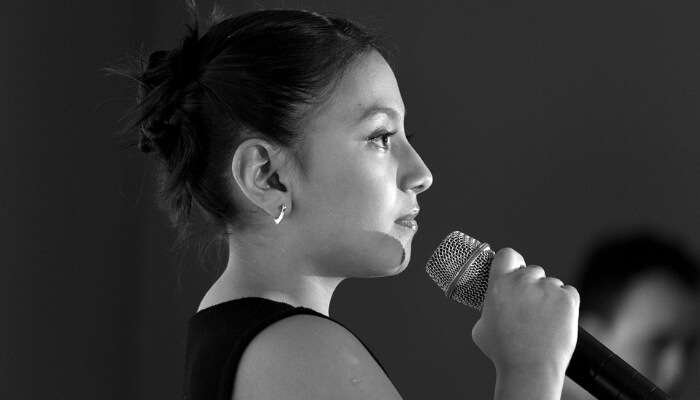 Singing Girl