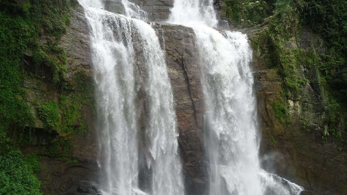 waterfall in sri lanka