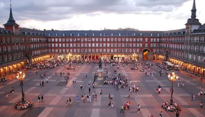 enjoy the serenity while sipping the favourite at the top Spain tourists attractions in Plaza Mayor.