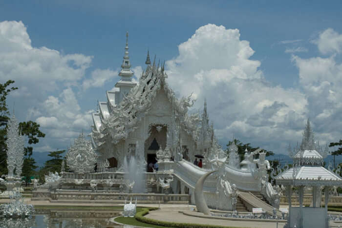 Wat Rong Khun (White Temple)