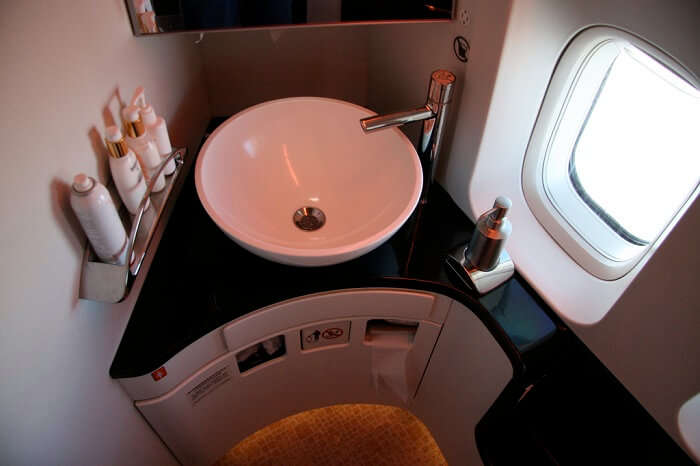 airplane lavatory