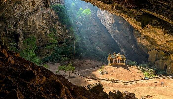 Khao Mai Kaew Cave