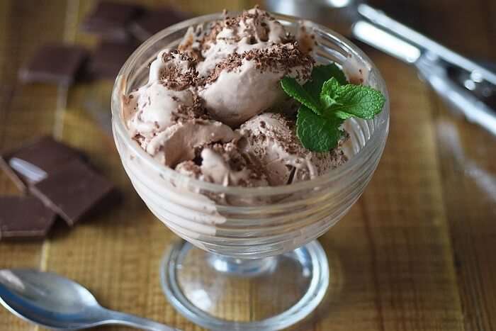 Sticky chewy chocolate ice cream