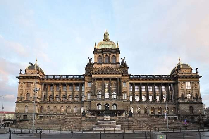 giant building of National museum