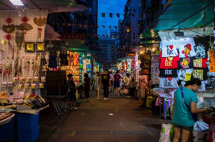 Tips for shopping at Temple Street Night Market1