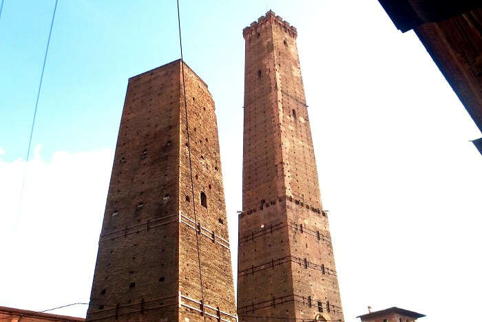 leaning-towers-of-bologna