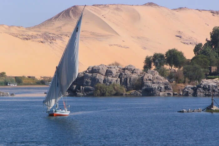 Aswan Desert Nile Ship Egypt Elephantine Sand