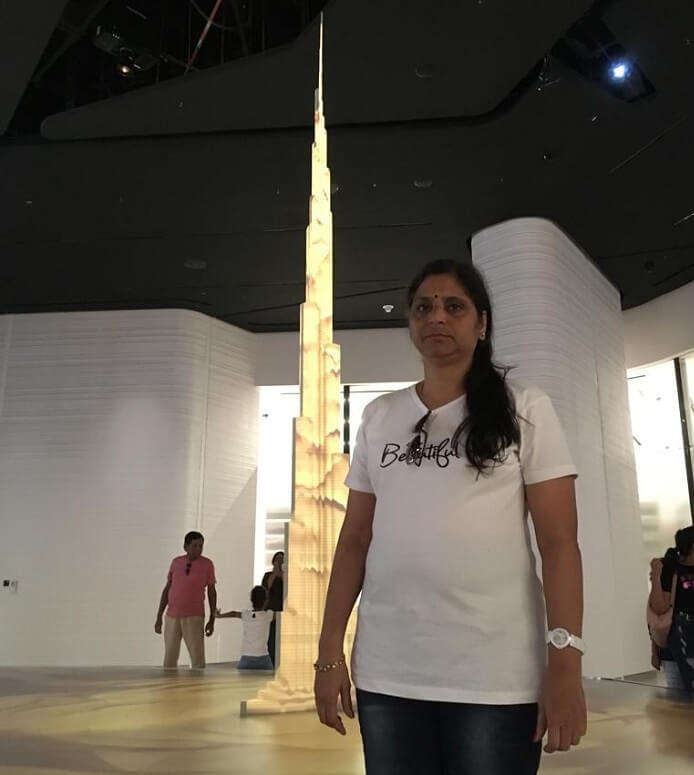 get to see the tiny demo of burj khalifa