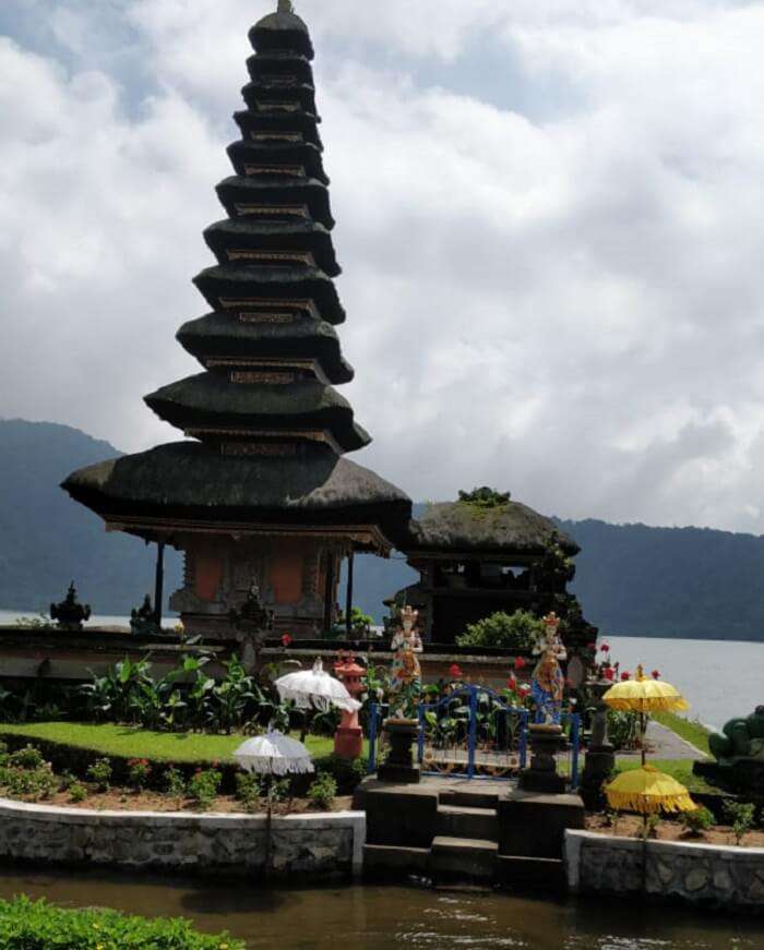 bali uluwatu temple