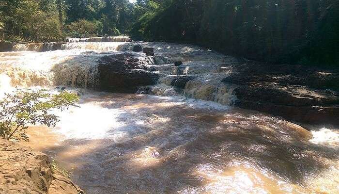 Ou’Sean-Lair-Waterfall