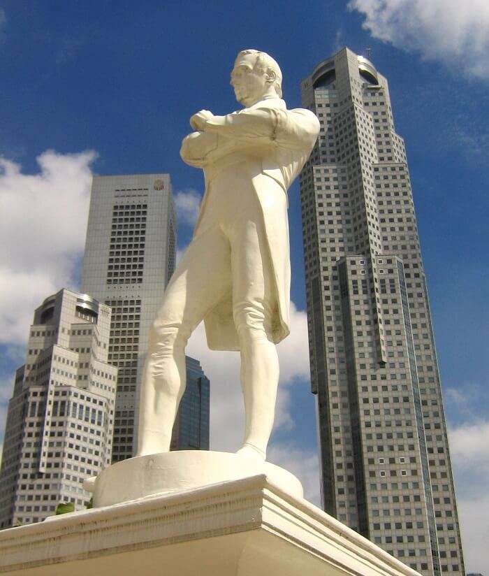 Statue of Raffles