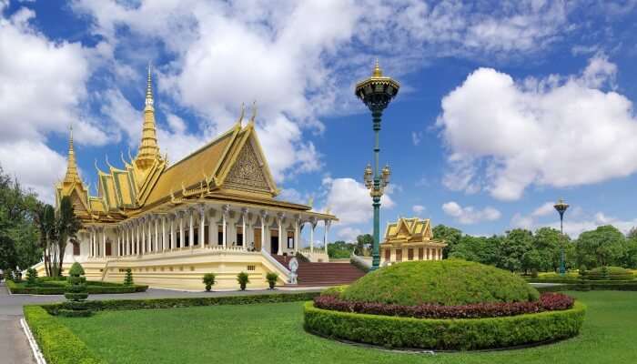 Phnom Penh'deki Kraliyet Sarayı